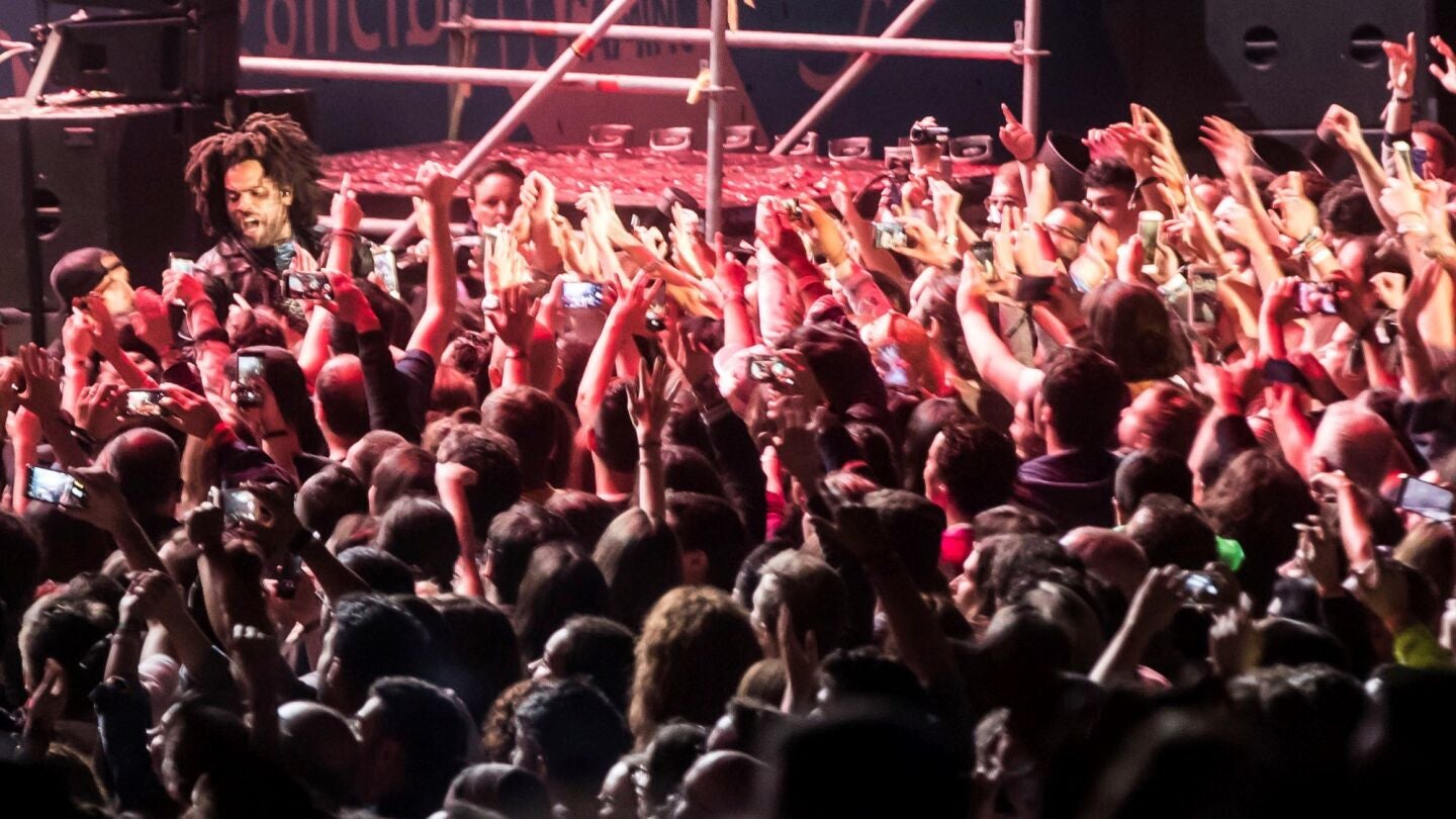 Un momento del concierto que ha ofrecido el estadounidense Lenny Kravitz en el Festival O Son do Cami&ntilde;o