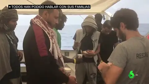 Migrantes a bordo del Proactiva Open Arms Migrantes a bordo del Proactiva Open Arms