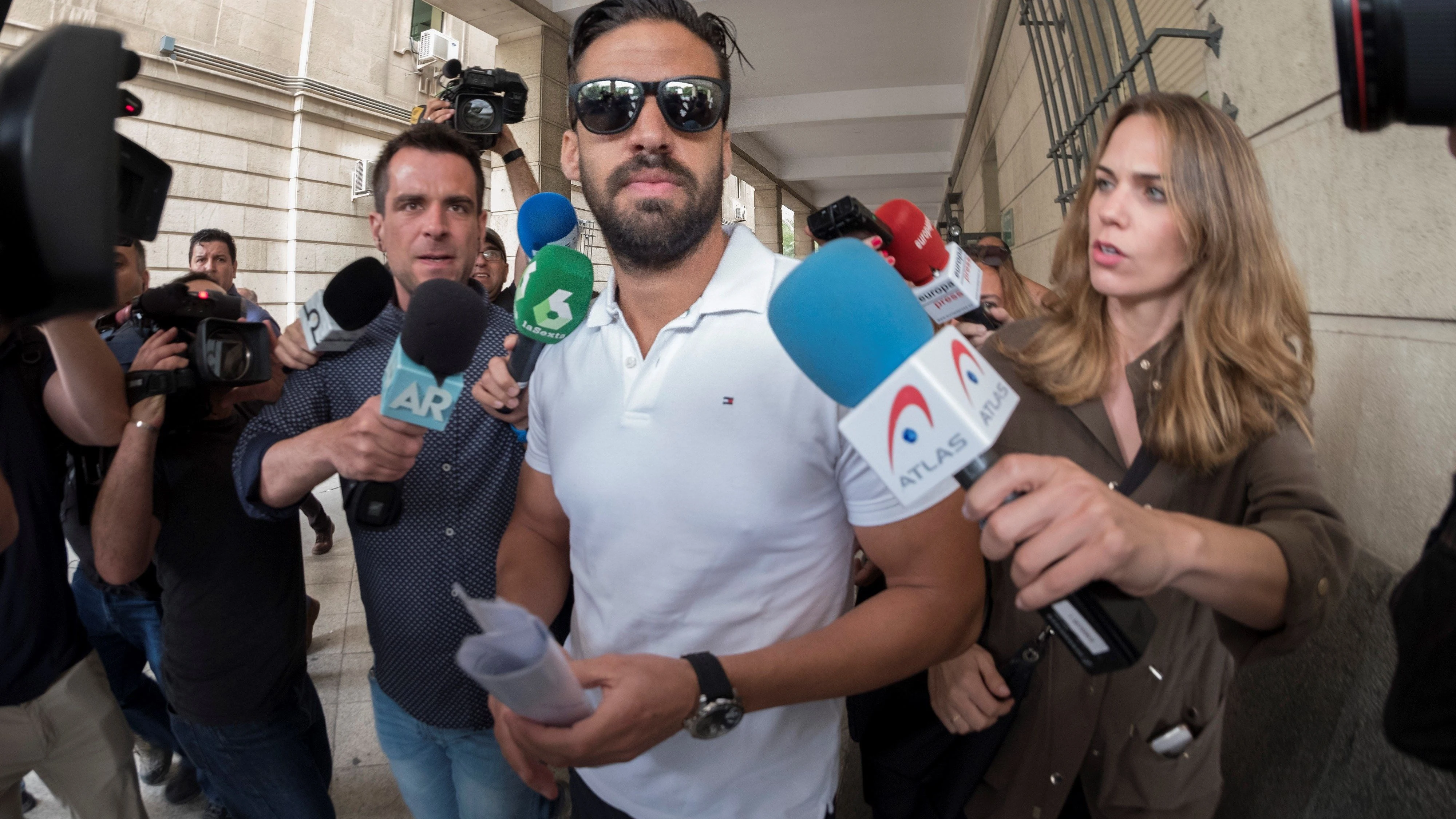 Antonio Manuel Guerrero, uno de los integrantes de 'La Manada', ante el juzgado de guardia de Sevilla.