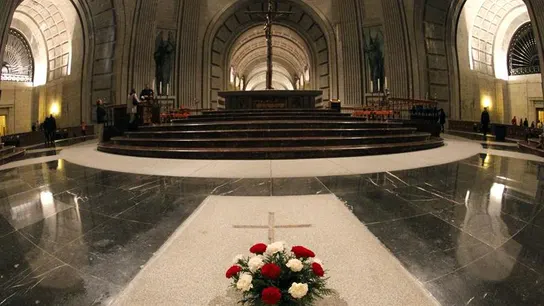 Vista del interior de la basílica del Valle de los Caídos Vista del interior de la basílica del Valle de los Caídos