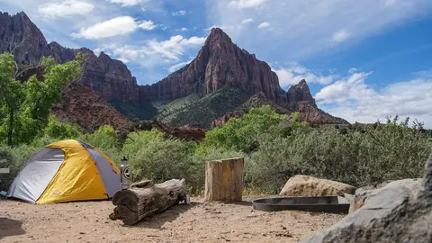 Imagen de archivo de un campamento Consejos para ir de camping y que todo salga perfecto