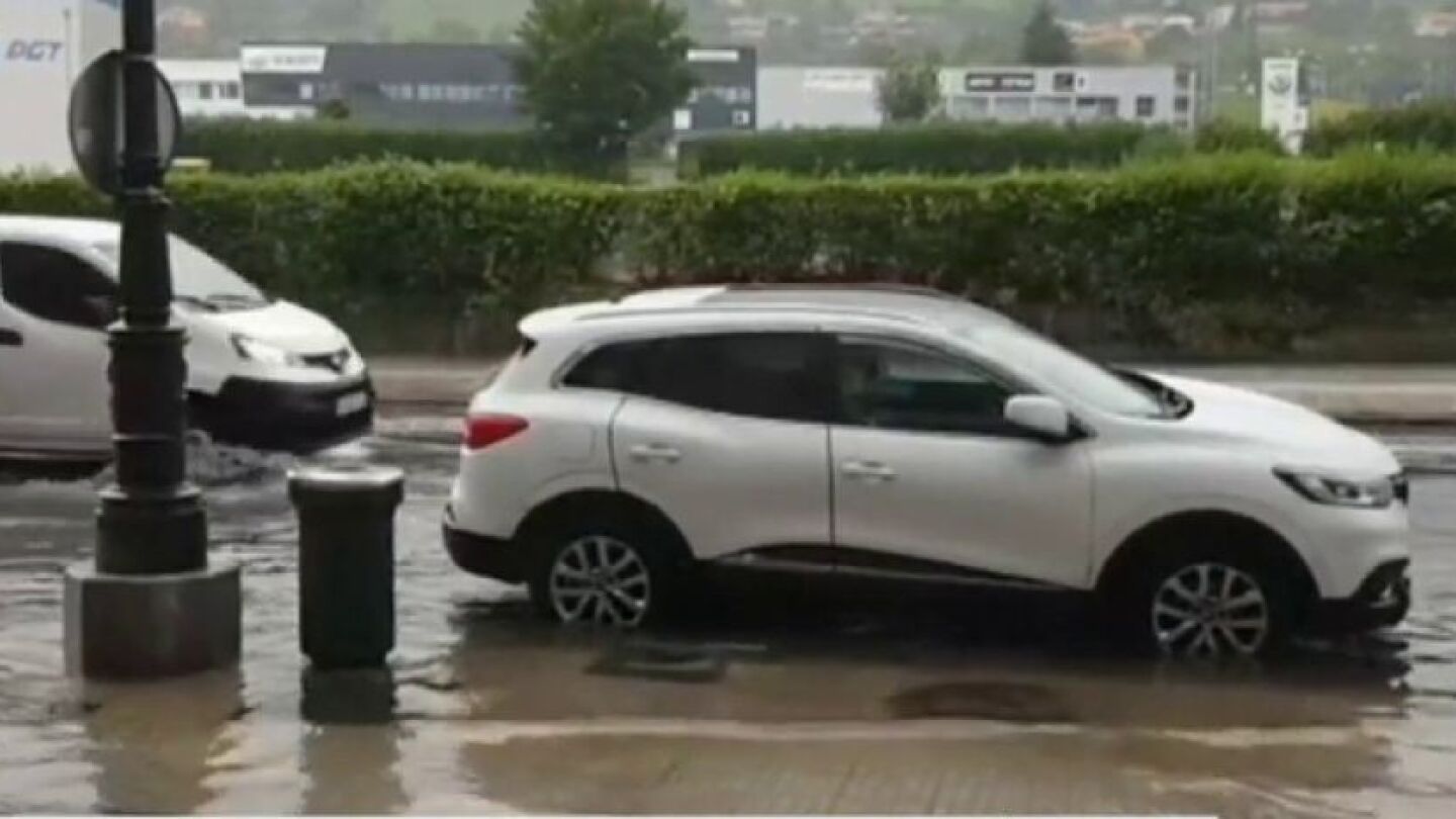 Inundaci&oacute;n en Oviedo