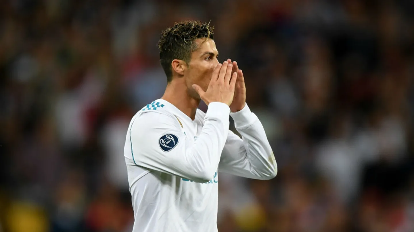 laSexta Deportes (03-07-18) Exclusiva 'Jugones': Cristiano Ronaldo abandonará el Real Madrid y fichará por la Juventus por 100 millones de euros laSexta Deportes (03-07-18) Exclusiva 'Jugones': Cristiano Ronaldo abandonará el Real Madrid y fichará por la Juventus por 100 millones de euros