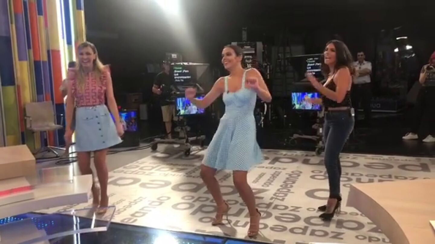 Lo que no se vio en televisi&oacute;n del baile en el que Cristina Pedroche Anna Simon y Lorena Castell lo dan todo con Pitbull 