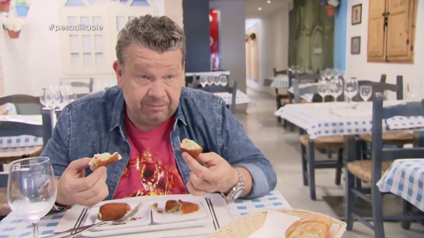 Alberto Chicote se enfrenta a un nuevo reto de croquetas en el restaurante Ol&eacute;: "Su aspecto es de casa, pero de casa de troll"