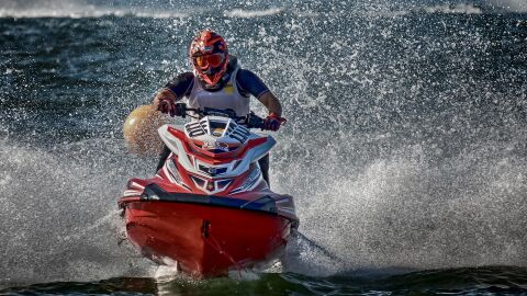 Destinos perfectos para practicar deportes acuáticos
