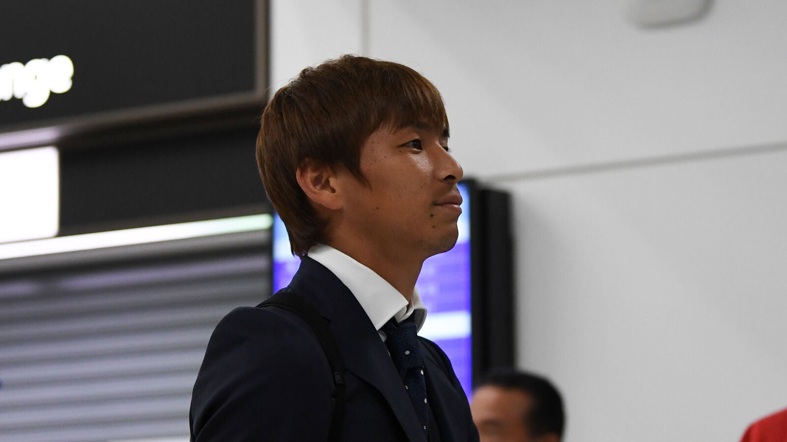 Inui en el aeropuerto