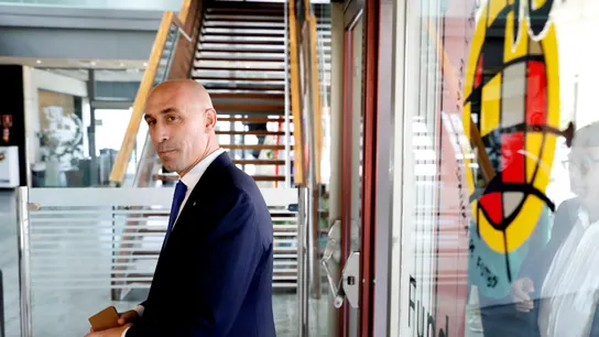 Luis Rubiales, a su llegada a la reunión entre Barcelona y Sevilla Luis Rubiales, a su llegada a la reunión entre Barcelona y Sevilla