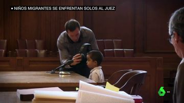 Niños solos ante el juez, sin derecho a abogados y deportados: ellos también sufren la despiadada política migratoria de Trump