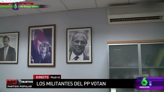 Margaret Thatcher, Fraga, Cifuentes... la sorprendente decoración de PP: "Más que la sede, parece el pasaje del terror" Margaret Thatcher, Fraga, Cifuentes... la sorprendente decoración de PP: "Más que la sede, parece el pasaje del terror"