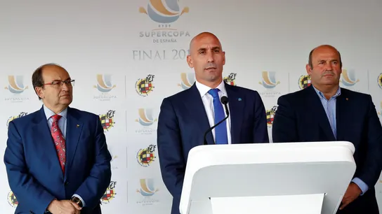 Pepe Castro, Luis Rubiales y Óscar Grau comparecen ante los medios Pepe Castro, Luis Rubiales y Óscar Grau comparecen ante los medios