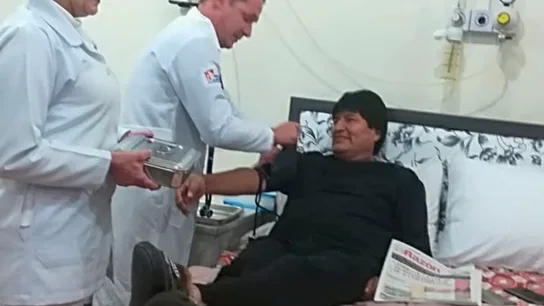 El presidente de Bolivia, Evo Morales, en una revisión médica en una clínica en La Paz, Bolivia El presidente de Bolivia, Evo Morales, en una revisión médica en una clínica en La Paz, Bolivia