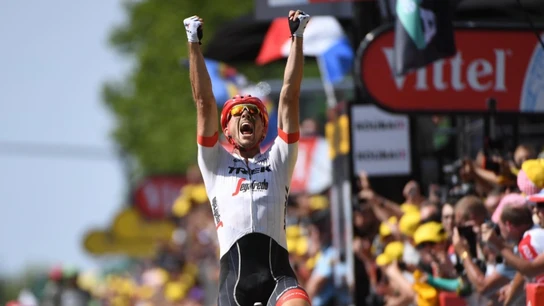 John Degenkolb celebra la victoria de etapa John Degenkolb celebra la victoria de etapa