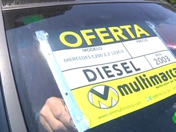 Los concesionarios bajan los precios de los coches diésel ante la subida del precio del carburante: "Hay mucho miedo" Los concesionarios bajan los precios de los coches diésel ante la subida del precio del carburante: "Hay mucho miedo"