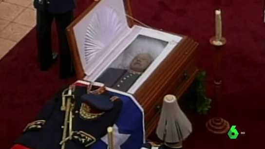 La anomalía del Valle de los Caídos, o por qué Mussolini, Pinochet o Ceaucescu no tienen mausoleos La anomalía del Valle de los Caídos, o por qué Mussolini, Pinochet o Ceaucescu no tienen mausoleos