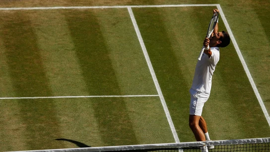 Novak Djokovic celebra su victoria en Wimbledon Novak Djokovic celebra su victoria en Wimbledon