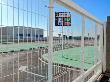 Parking de la plataforma logística de Amazon de San Fernando de Henares Parking de la plataforma logística de Amazon de San Fernando de Henares