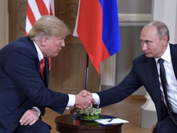 Los presidentes de EE.UU, Donald Trump y de Rusia, Vladímir Putin Los presidentes de EE.UU, Donald Trump y de Rusia, Vladímir Putin