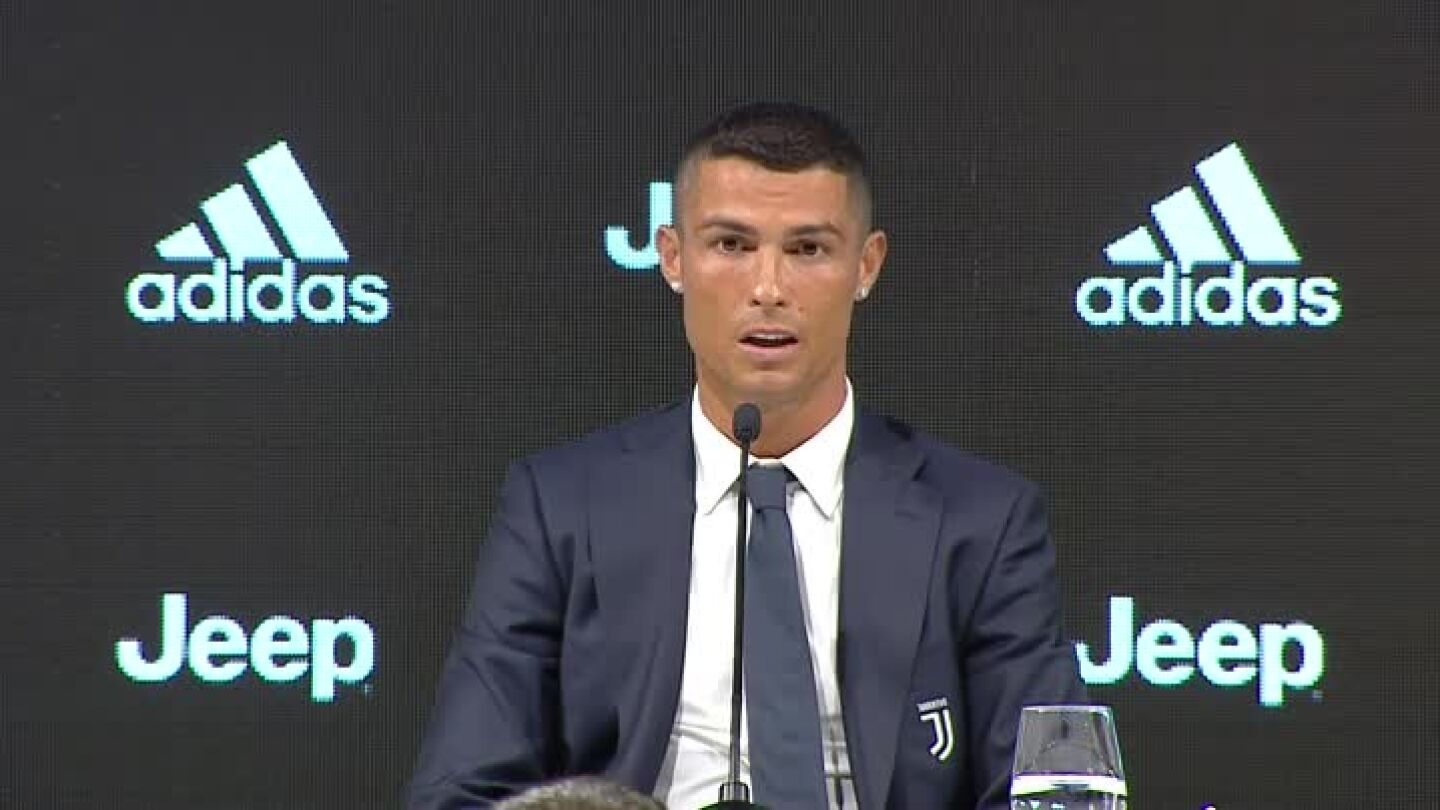 Cristiano Ronaldo, en su presentaci&oacute;n con la Juventus