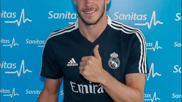 Gareth Bale pasando el reconocimiento médico