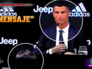 Zapeando 'desvela' "en exclusiva la conversación de Whatsapp de Cristiano Ronaldo con Georgina" durante su presentación con la Juventus Zapeando 'desvela' "en exclusiva la conversación de Whatsapp de Cristiano Ronaldo con Georgina" durante su presentación con la Juventus