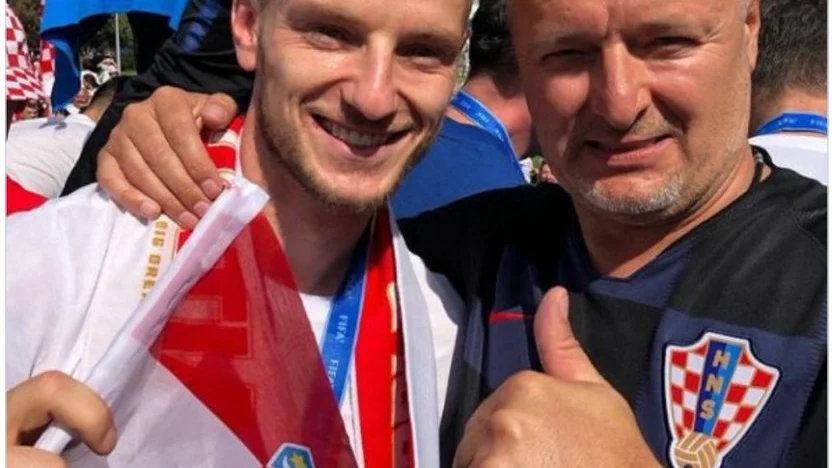 Rákitic con Marko Perkovic tras el Mundial