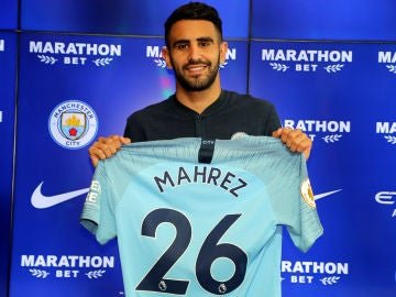 Mahrez, en su presentación con el City Mahrez, en su presentación con el City