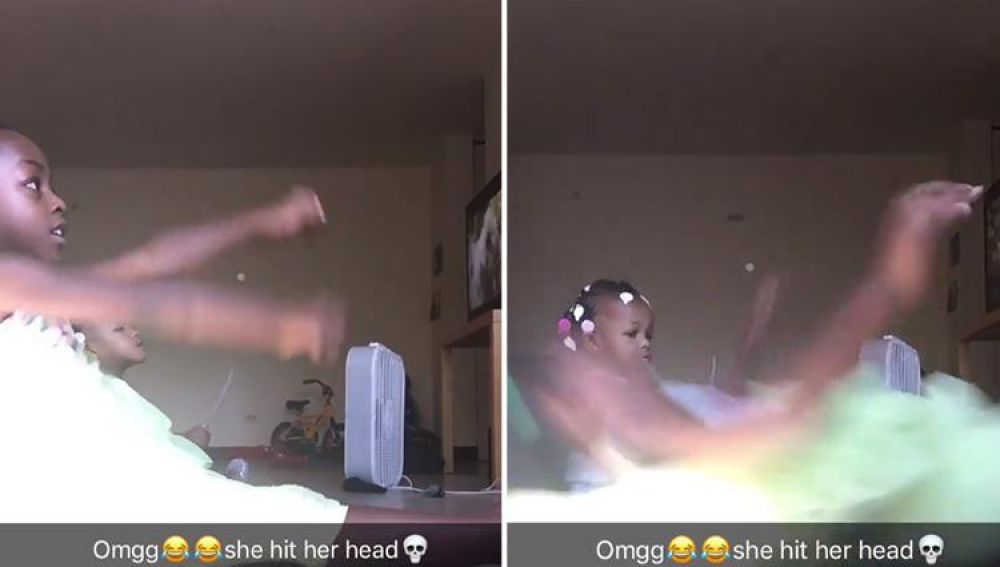 Una niña realiza el 'zoom challenge' ante las risas de sus padres