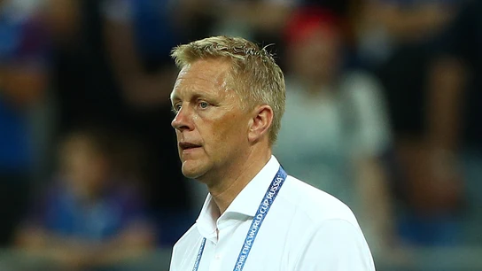 Heiimr Hallgrimsson, seleccionador islandés, durante un partido Heiimr Hallgrimsson, seleccionador islandés, durante un partido