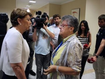 La exministra de Fomento Magdalena Álvarez y Pilar Vera, presidenta de la Asociación de Víctimas de Spanair La exministra de Fomento Magdalena Álvarez y Pilar Vera, presidenta de la Asociación de Víctimas de Spanair