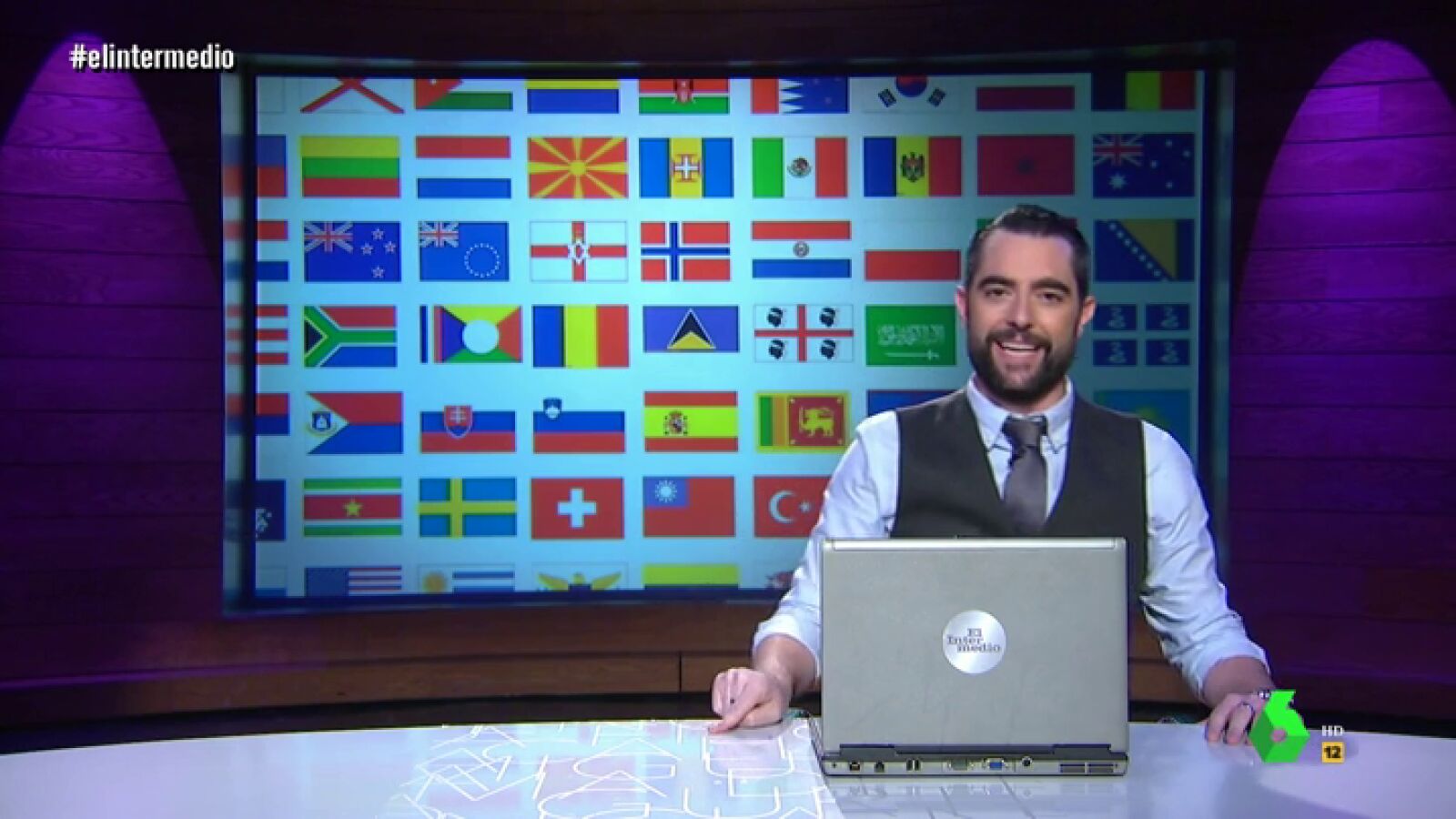 Dani Mateo presenta los t&oacute;picos espa&ntilde;oles
