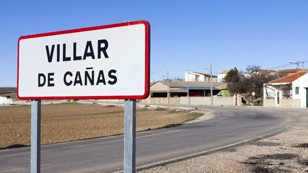 Entrada al municipio de Villar de Cañas, Cuenca