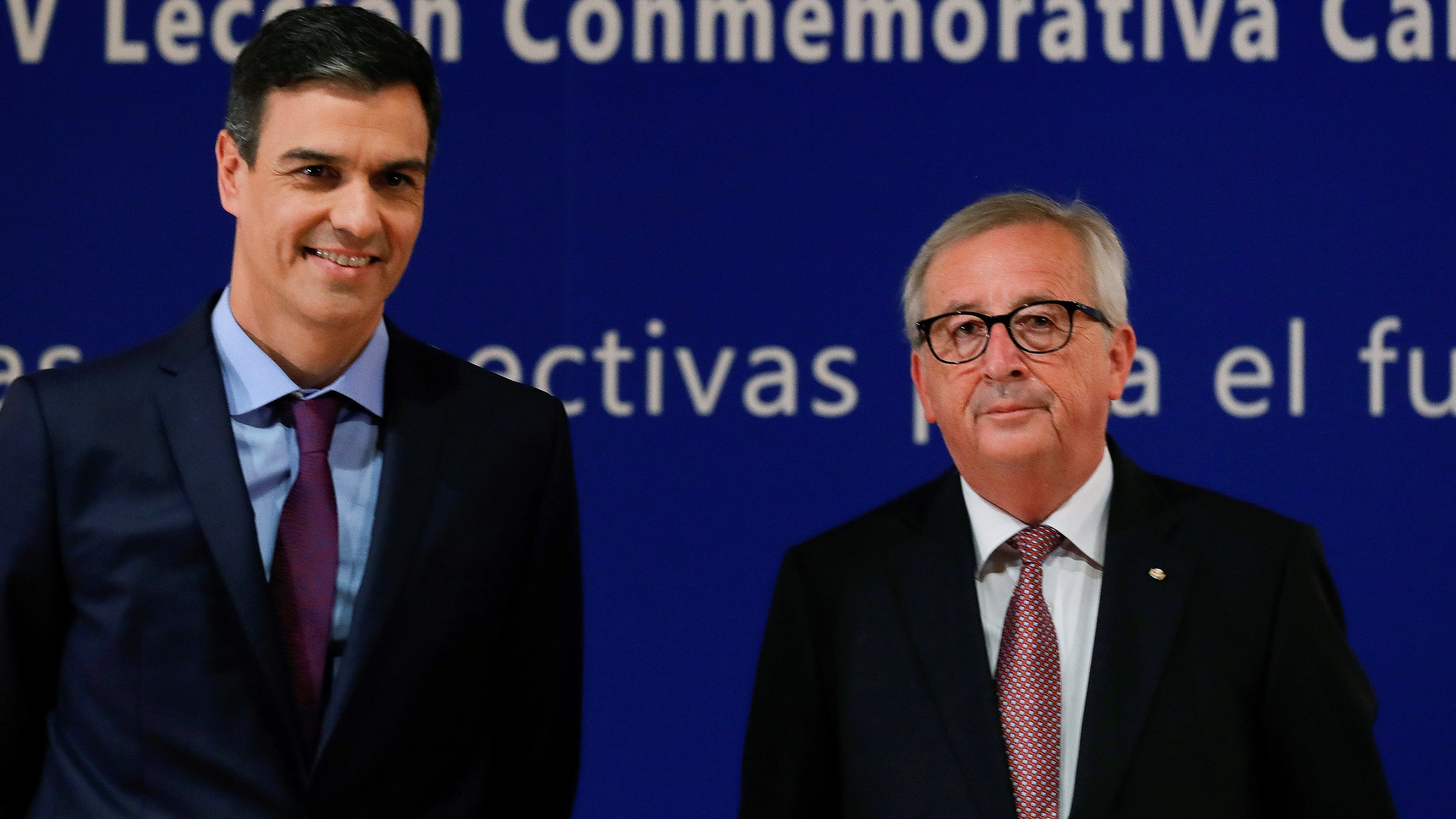 Sánchez pide a Juncker dejar claro a Trump que Europa no es enemiga de nadie