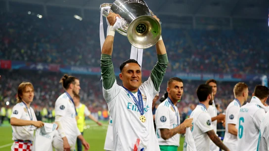 Keylor Navas celebra la consecución de la Decimotercera Champions del Real Madrid Keylor Navas celebra la consecución de la Decimotercera Champions del Real Madrid
