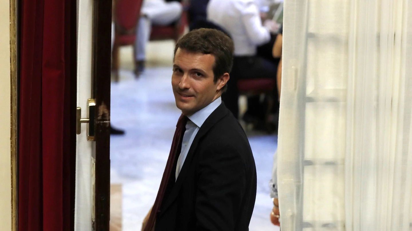 Pablo Casado en los pasillos del Congreso Pablo Casado en los pasillos del Congreso