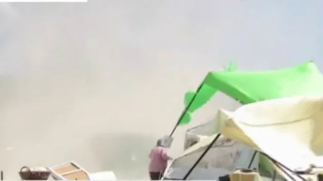 Minitornado en un festival de Francia Minitornado en un festival de Francia