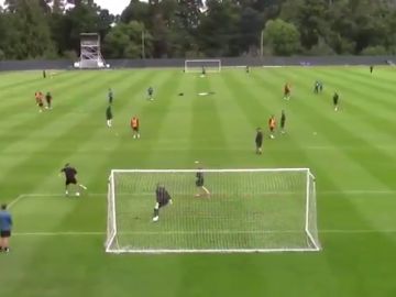 Lo nunca visto en el fútbol: ¡El golazo de doble tacón de Ayoze Pérez! Lo nunca visto en el fútbol: ¡El golazo de doble tacón de Ayoze Pérez!