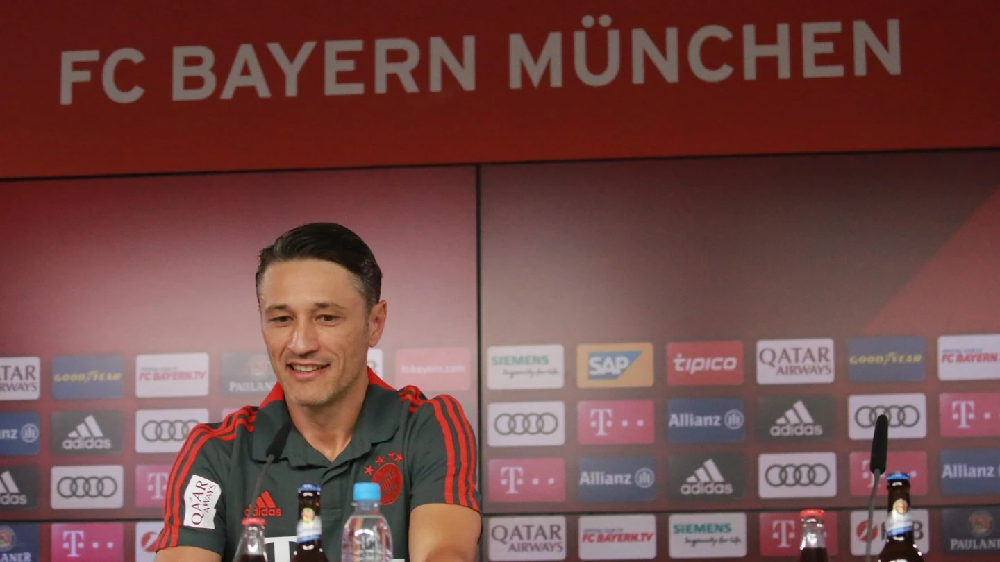 Niko Kovac en rueda de prensa Niko Kovac en rueda de prensa