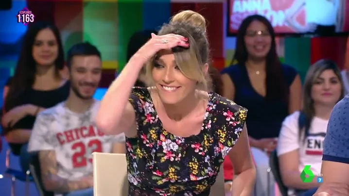 Con bailes, canciones y una lluvia de zascas, el divertido pique entre Anna Simon y Frank Blanco por presentar Zapeando Con bailes, canciones y una lluvia de zascas, el divertido pique entre Anna Simon y Frank Blanco por presentar Zapeando