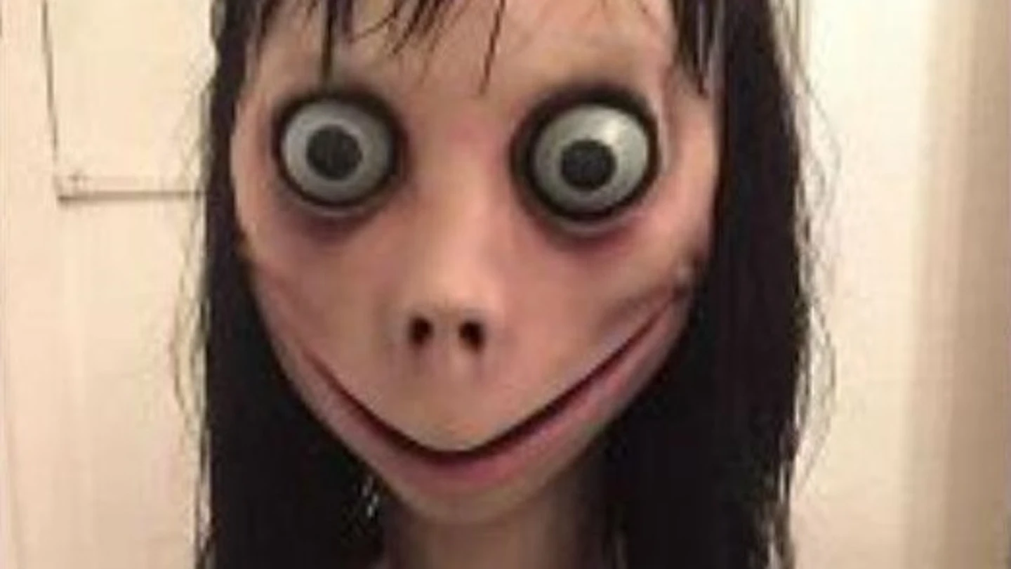 Momo en WhatsApp Momo en WhatsApp