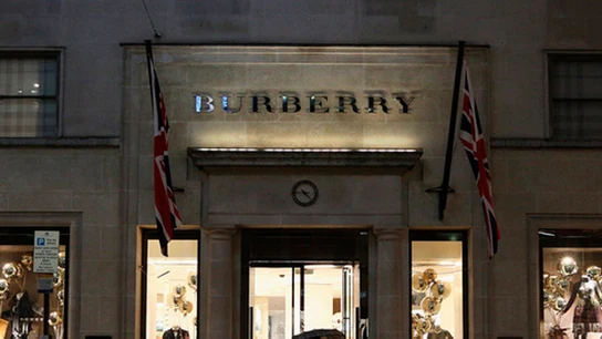Fachada exterior de una de las tiendas de Burberry Fachada exterior de una de las tiendas de Burberry