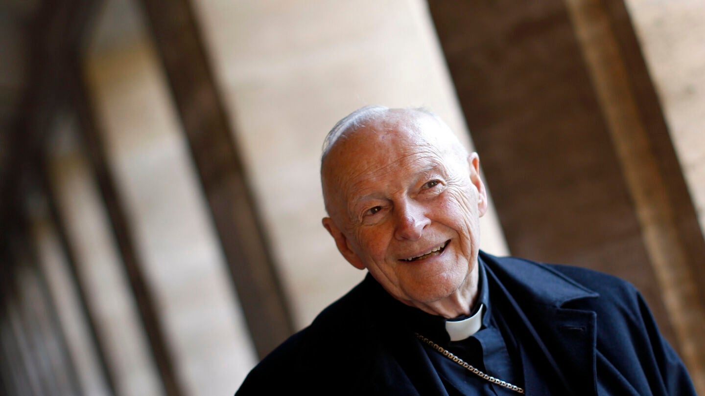 Theodore E. McCarrick, cardenal em&eacute;rito de Washington