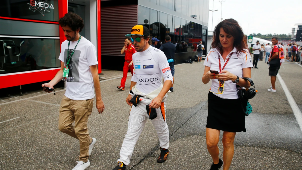 Fernando Alonso camina por Hockenheim