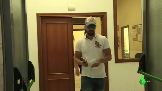 Margarita Robles confirma que investigan si el guardia civil de 'La Manada' usó un móvil en prisión: "Vamos a ver si fue así" Margarita Robles confirma que investigan si el guardia civil de 'La Manada' usó un móvil en prisión: "Vamos a ver si fue así"