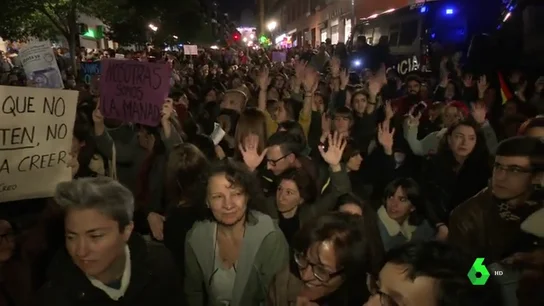 Condenados a cuatro años de prisión por abusar sexualmente en grupo de una chica en Torrevieja Condenados a cuatro años de prisión por abusar sexualmente en grupo de una chica en Torrevieja