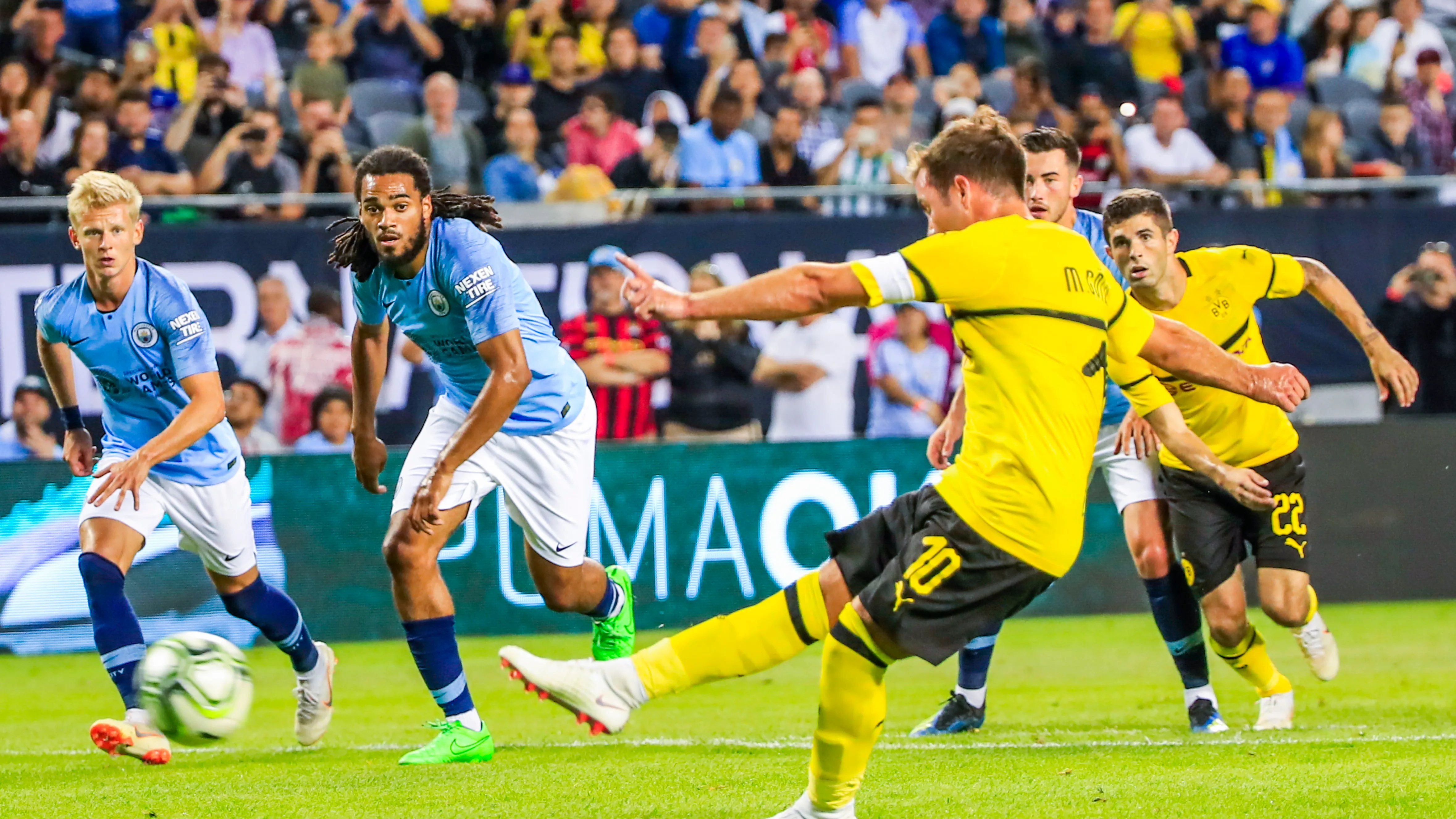  Götze marca de penalti el gol del triunfo del Dortmund sobre el Manchester City