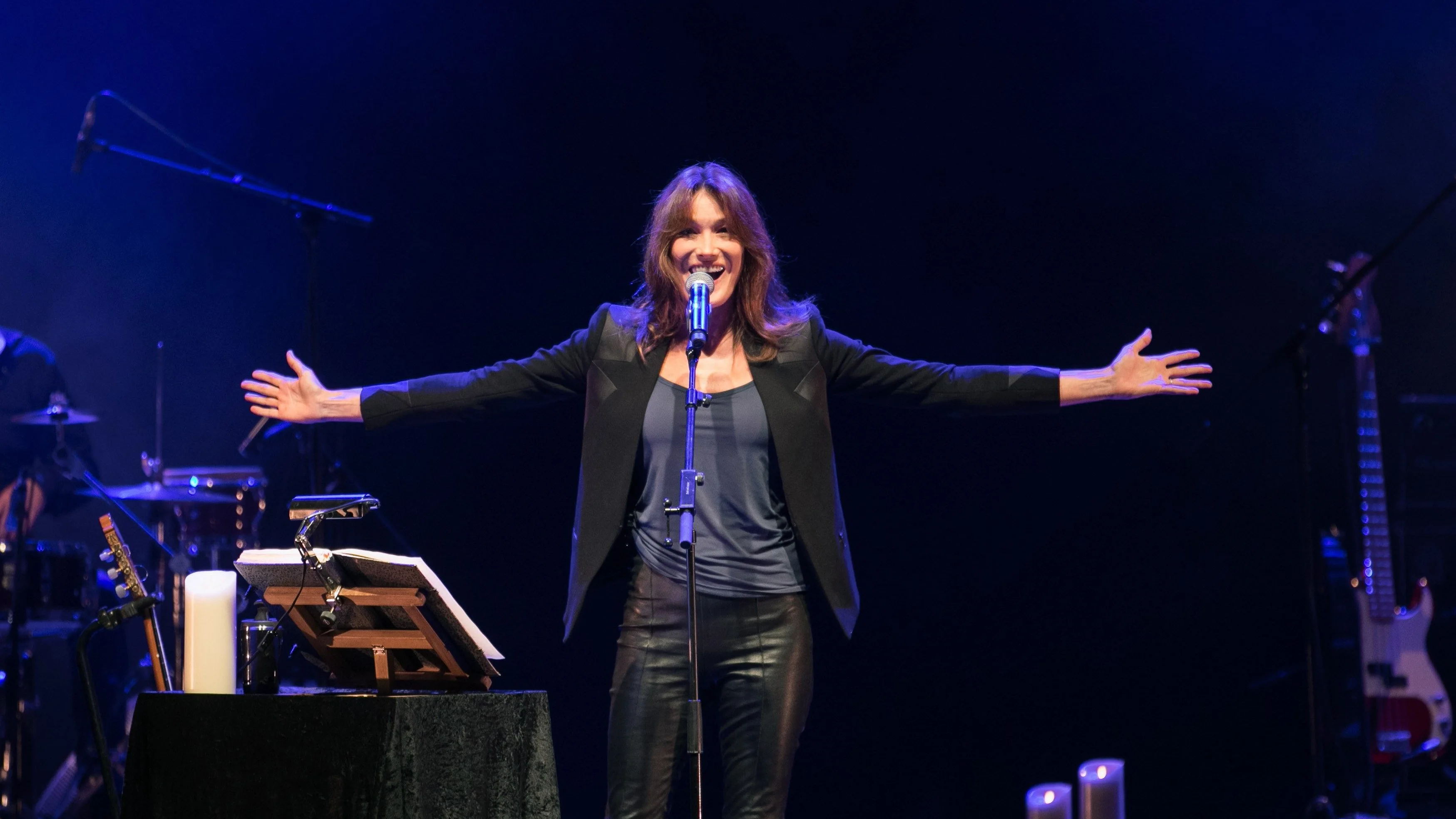 Fotografía facilitada por la organización de la cantante francesa Carla Bruni