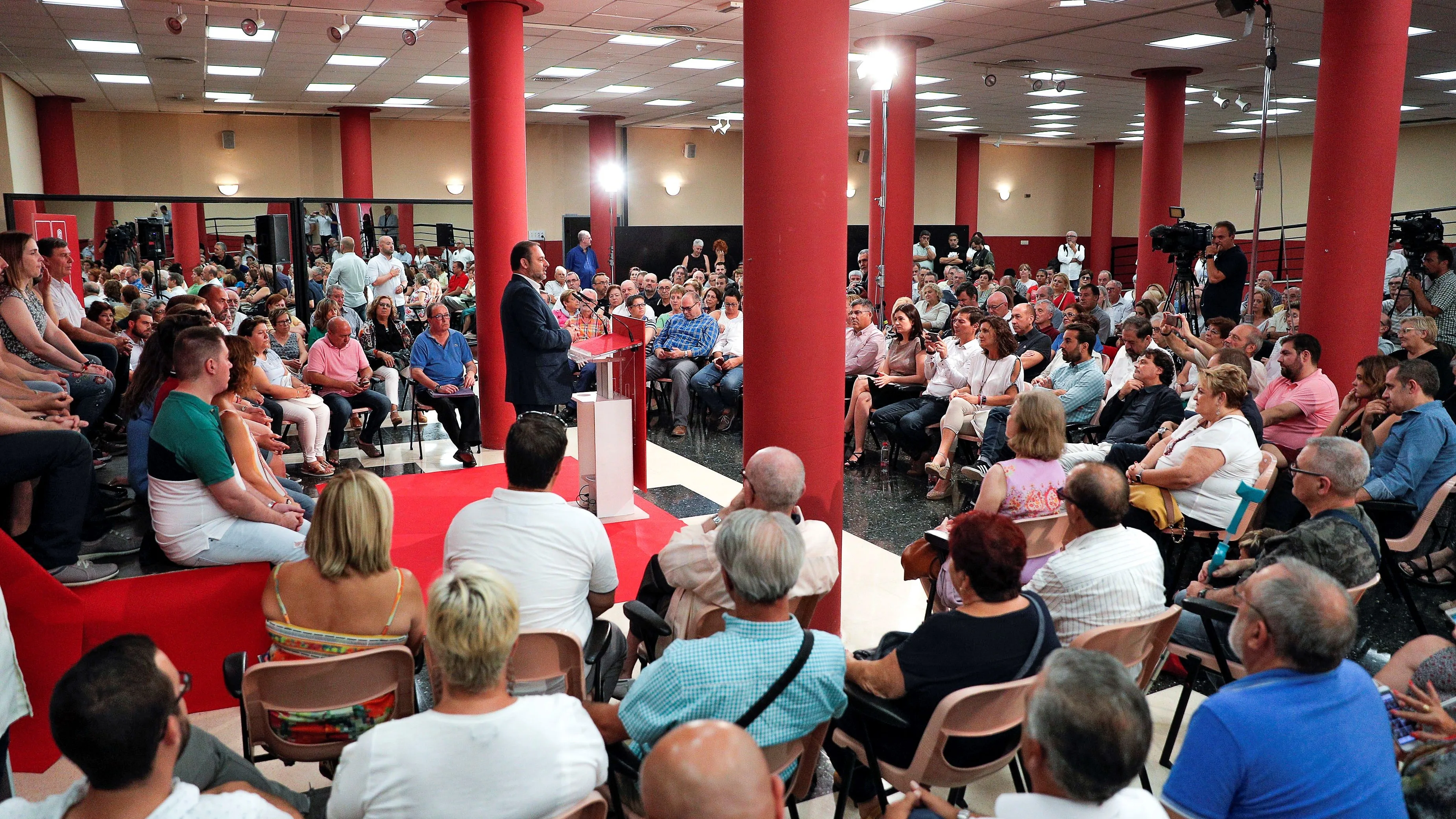 El secretario de Organización del PSOE y ministro de Fomento, José Luis Ábalos