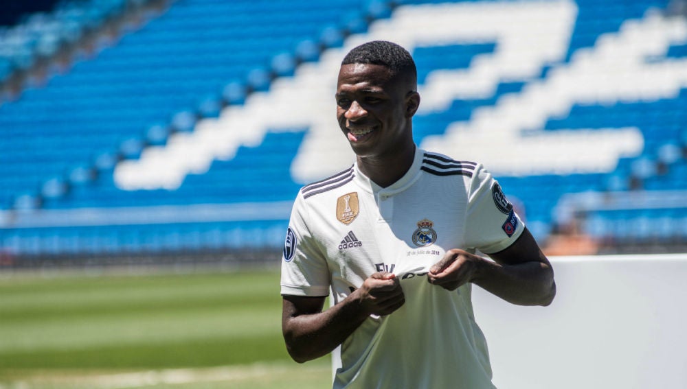 Vinicius, con la camiseta del Real Madrid