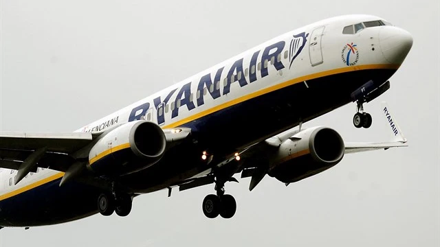 Un avión de la compañía irlandesa Ryanair